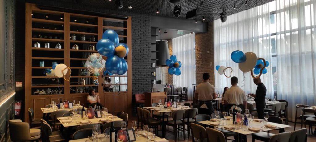 בלונים לברית