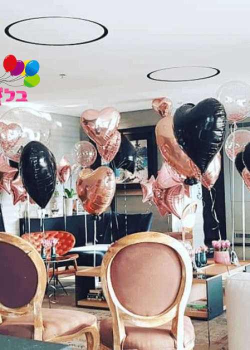 סידורי בלונים בסלון