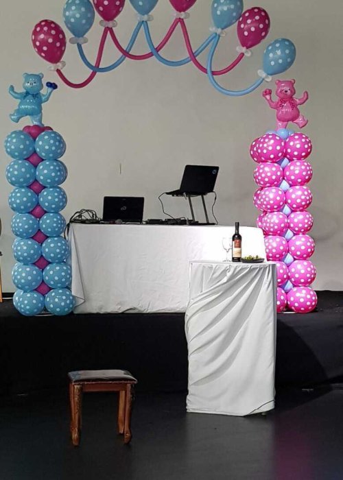 עמודי בלונים לברית