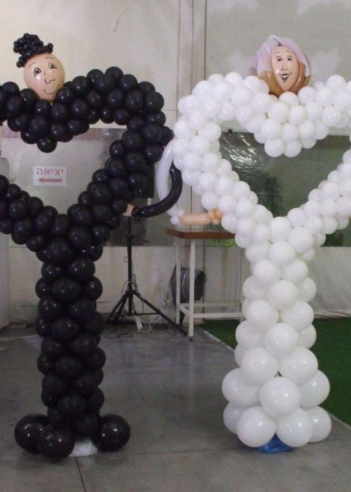 בלונים לחתונה צבורת לב שחור ולבן