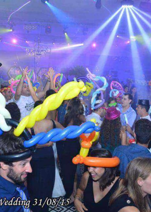 אומן בלונים