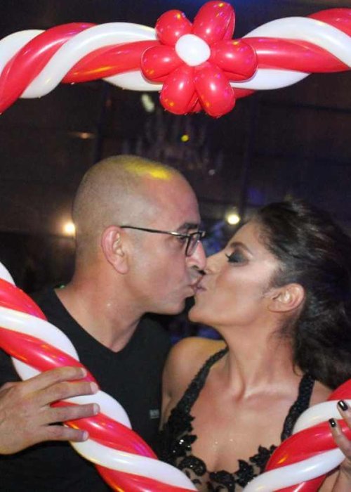 מסגרת לב של בלונים