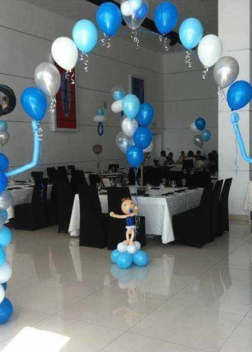 שער בלונים עם מיקי מאוס לברית