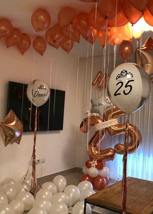 סידורי בלונים ליום הולדת 25