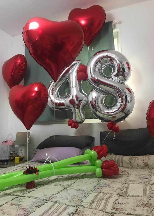 בלוני מספרים לציון יום הולדת 48 בצבע כסוף