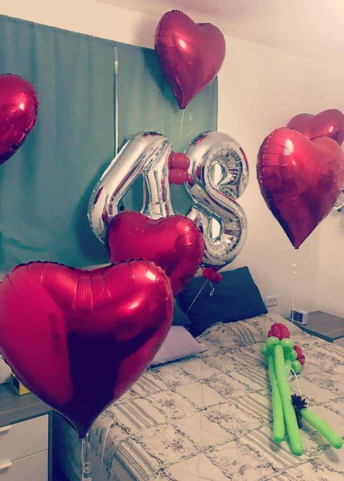 סידור בלונים יום הולדת 48