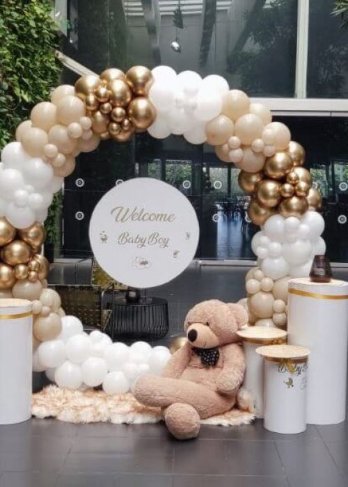 סידור בלונים לברית