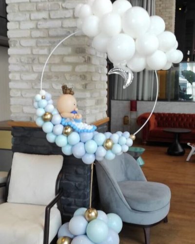 סטנד בלונים לברית