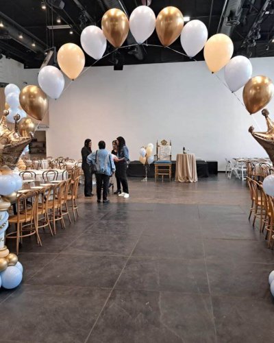 קשת בלונים לברית