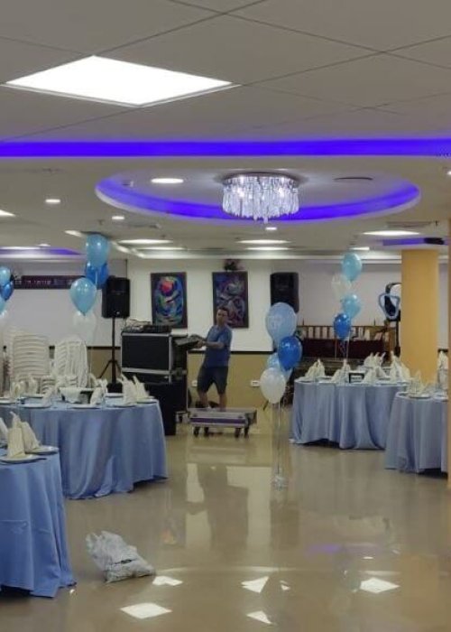 סידור בלונים לברית