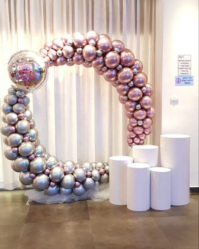 קשת בלונים אלגנטית לברית