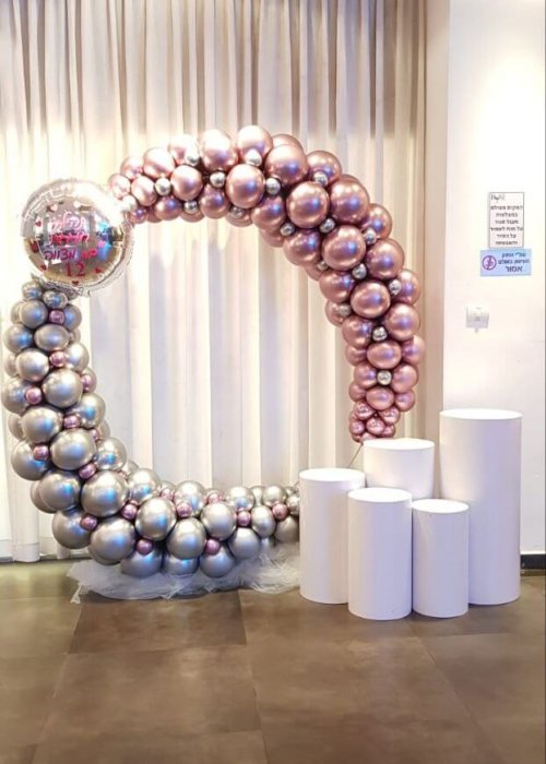 קשת בלונים אלגנטית לברית