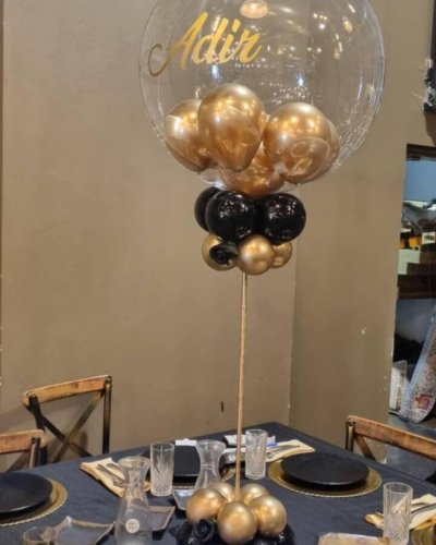 מעמד בלונים לברית מוזהב