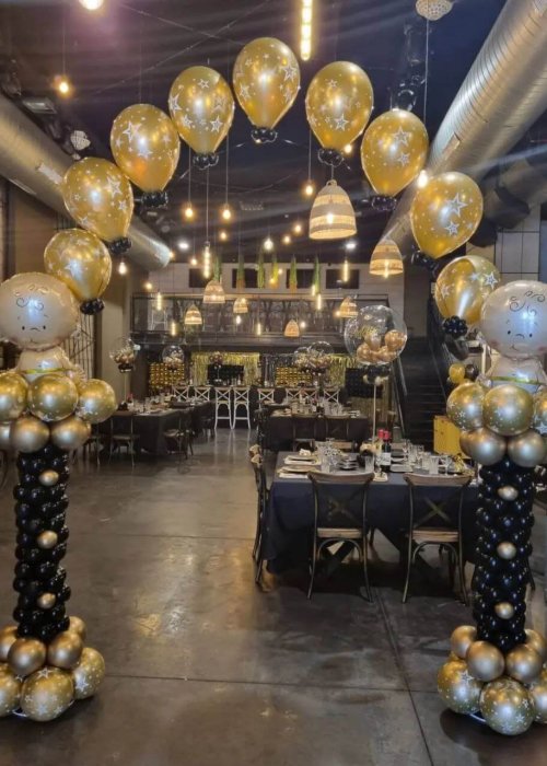 קשת בלונים זהב לברית