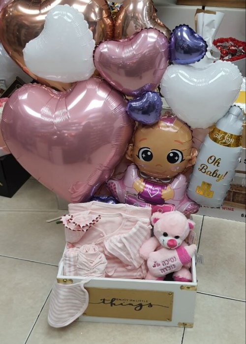 מארז בלוני לב ורודים להולדת בת