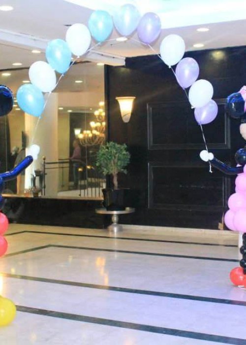 קשת בלונים לבריתה