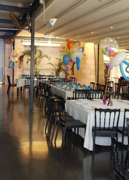 בלונים בצורת מוצץ לאירוע ברית