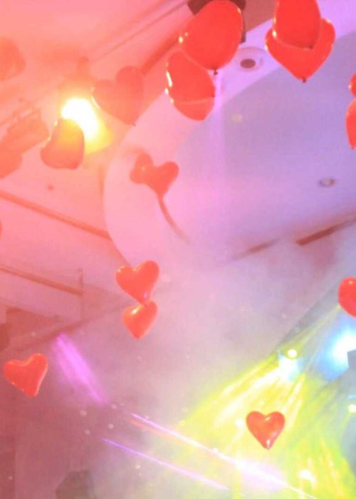 הפרחת בלונים בחתונה