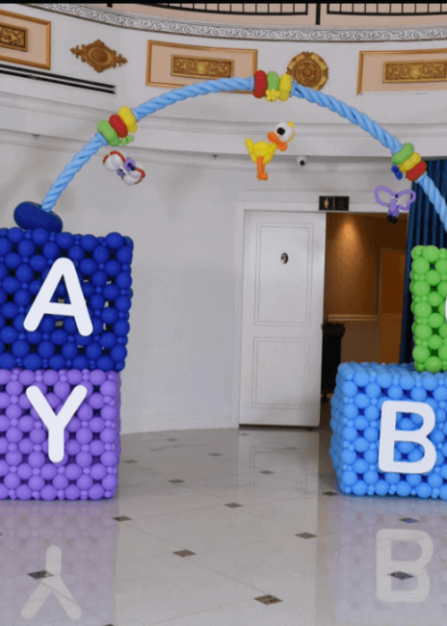 קיר בלונים 2